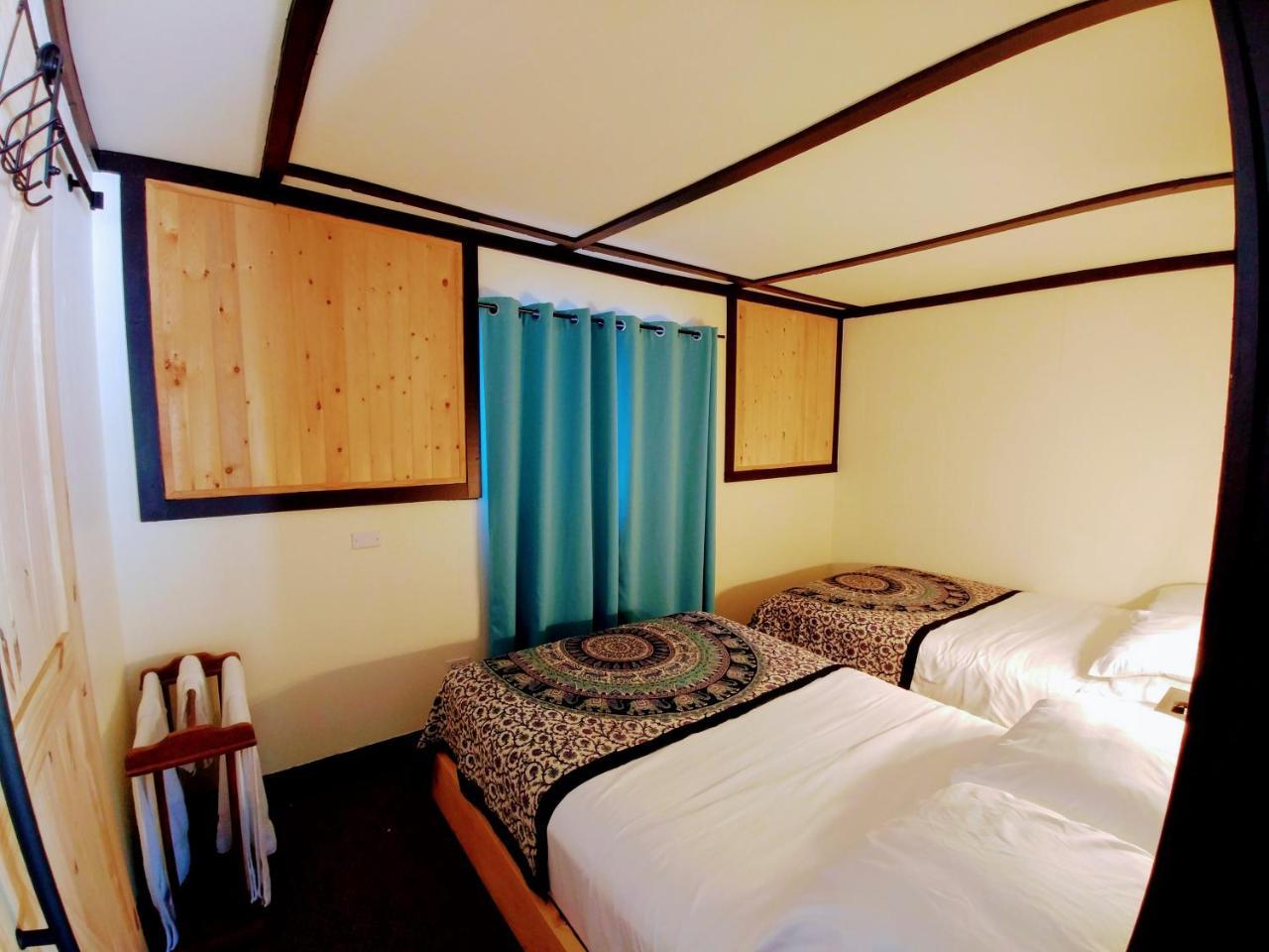 Dwight Riverside Inn Esterno foto